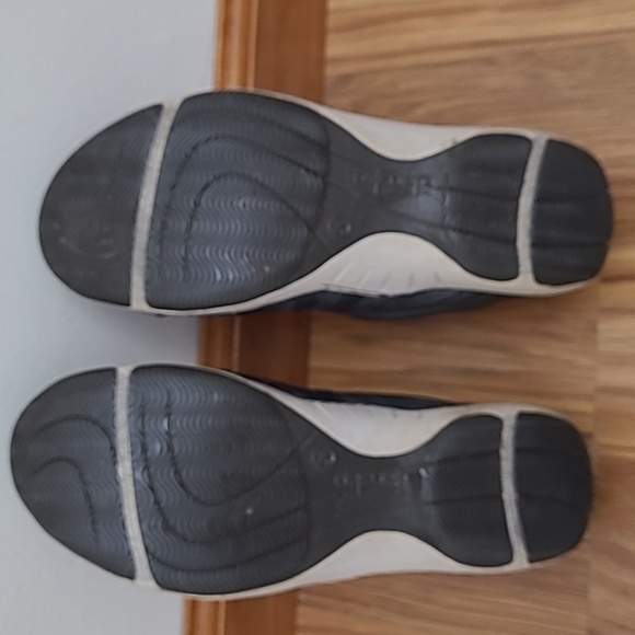 Woman's  leather shoes - Picture 4 of 7